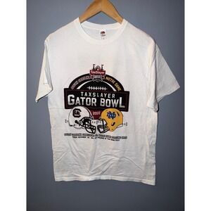 Fruit of the Loom Notre Dame vs South Carolina 2022 Gator Bowl Roster T-Shirt M
